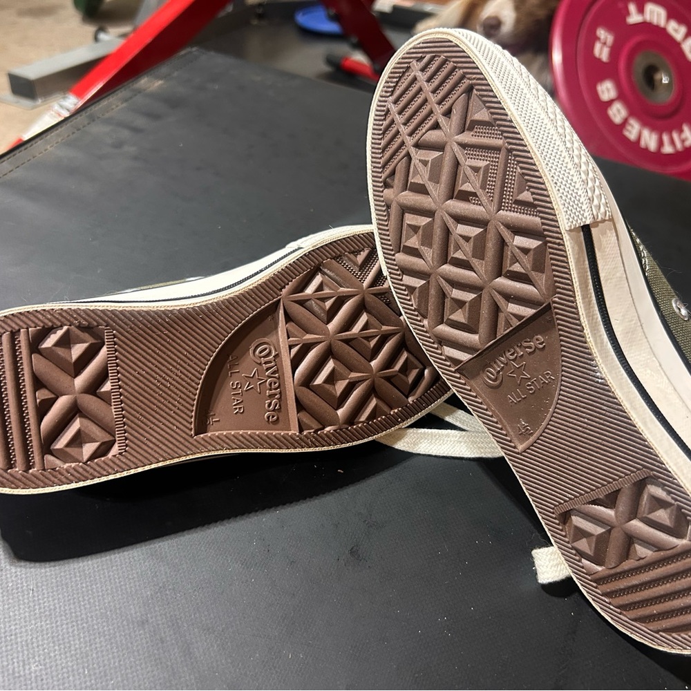 Converse - Picture 4 of 5